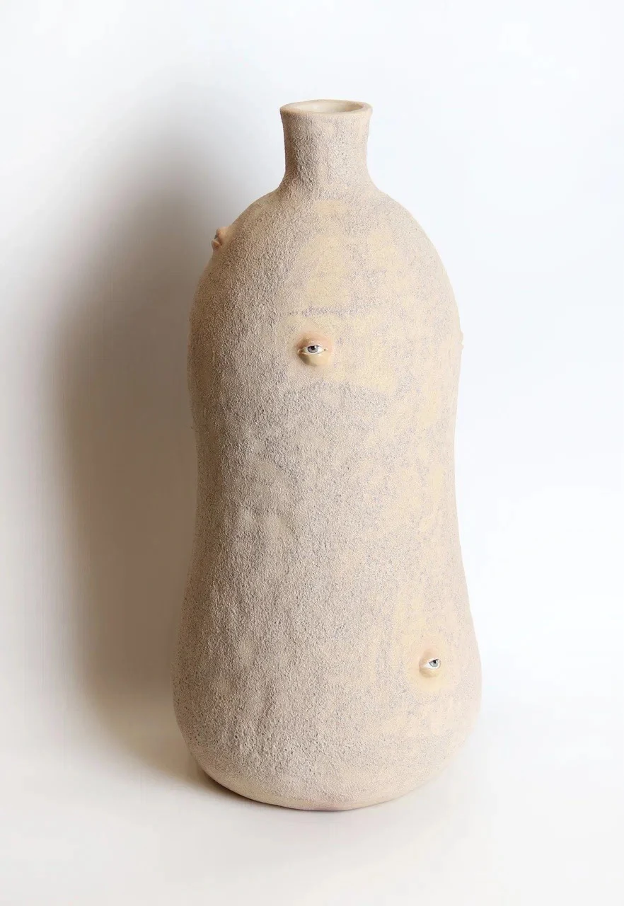 Ваза-тело. Глина · Глазурь · Пигменты, 2022