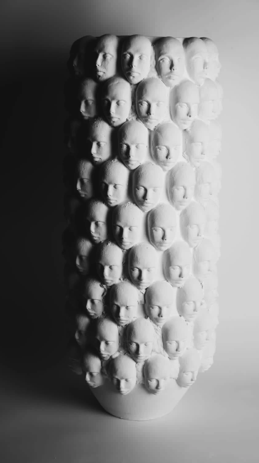 Ваза «Лица». Глина · Глазурь, 2023